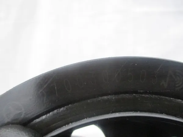 MERCEDES W176 W246 W205 CLA W117 Polia do virabrequim 1.6 CGI A2700300503 image 5