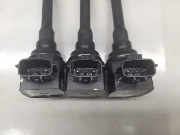 Bobina de encendido Dacia Sandero II Clio V 1.0 SCE OEM 224330437R image 4