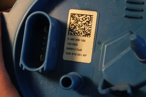 Volkswagen Brandstofpomp Assemblage 5Q0919051AP image 4