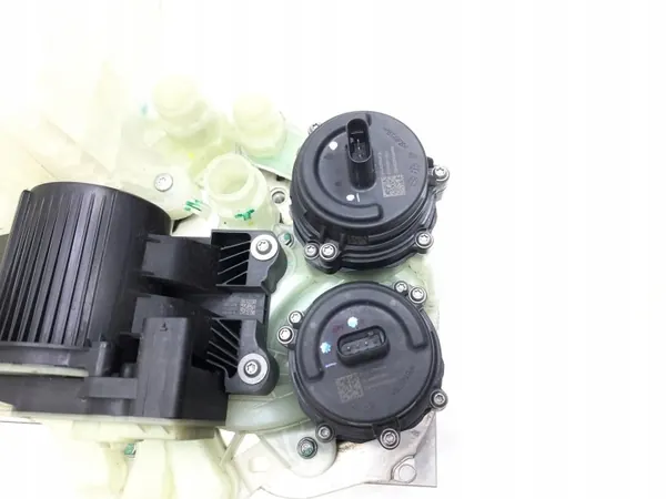 Tesla Model 3/Y Koelvloeistoftank OEM 1506803-00-F image 3
