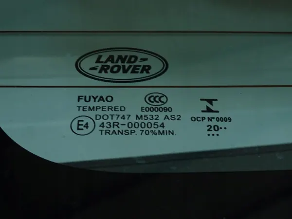 Hayon arrière OEM LR110352 pour Range Rover Velar L560 image 4