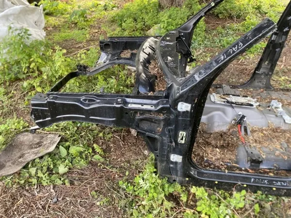 OEM 268443 Lokasuoja Land Rover Discovery IV 2016:lle image 2