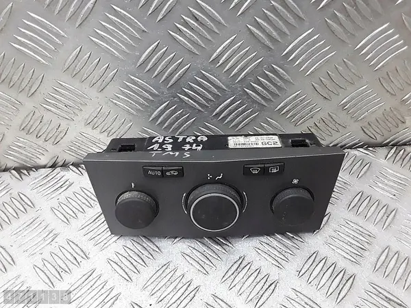 Module de Contrôle Climatique Opel Astra 2006 13122963 image 2