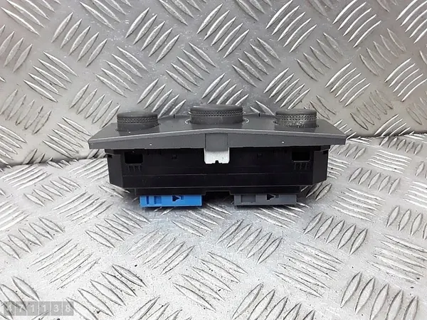 Module de Contrôle Climatique Opel Astra 2006 13122963 image 3