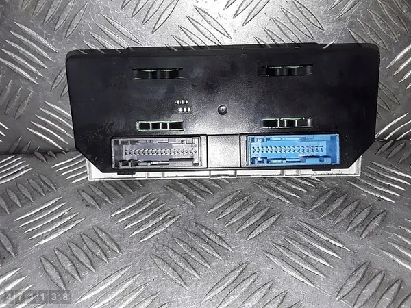 Module de Contrôle Climatique Opel Astra 2006 13122963 image 4