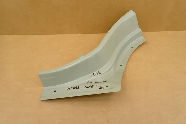 Suzuki OE höger bakre stegförstärkning image 4