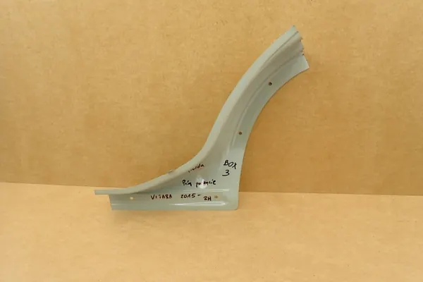 Suzuki OE höger bakre stegförstärkning image 7