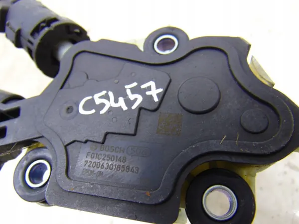 Gebruikte AdBlue-pomp OEM F01C070035 voor Skoda Octavia IV image 6