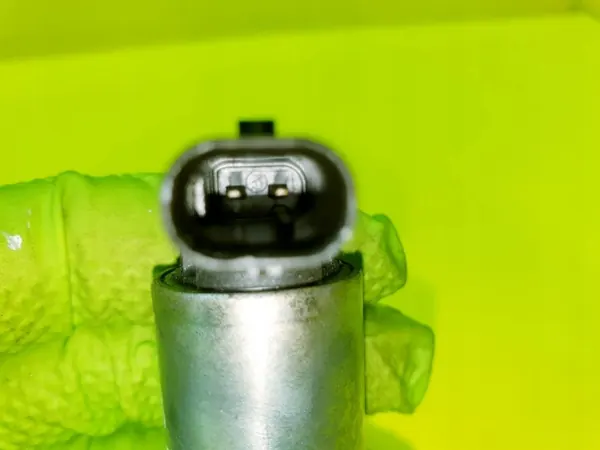 Válvula de Control Cabeza 06E257T para Audi 2.5-4.0 TFSI image 3