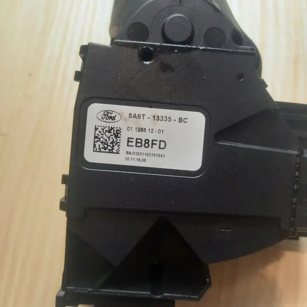 Stuurkolomschakelaar Ford OE 8A6T 13335 BC image 4