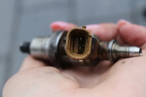 Injektor för Avensis T27 T25 Auris 2.2 D4D DPF image 4