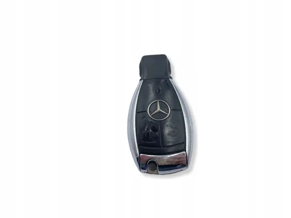 Llave Mercedes OEM UHP2264 - 3 Botones Plata Usada image 2