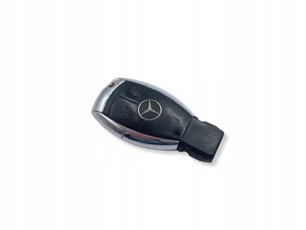 Llave Mercedes OEM UHP2264 - 3 Botones Plata Usada image 4