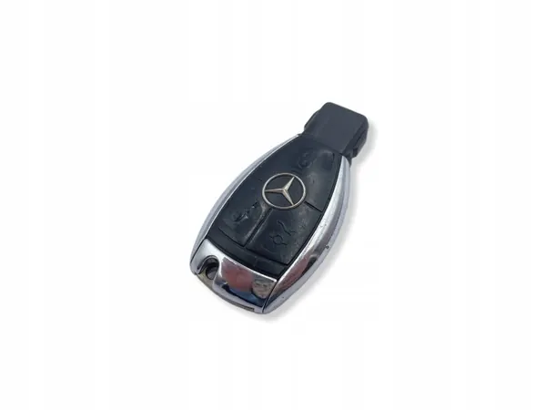 Llave Mercedes OEM UHP2264 - 3 Botones Plata Usada image 5