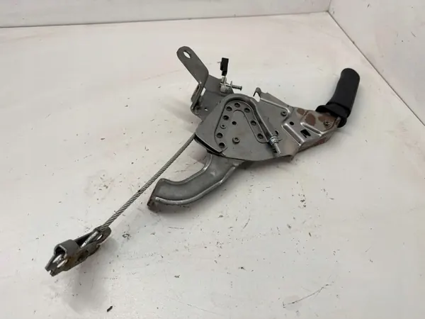 Levier de frein à main Subaru OEM 26001FL00A - Occasion image 3
