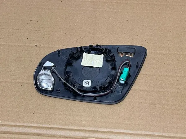 Insert Miroir Droit Mercedes GLC OEM A0998101016 image 3