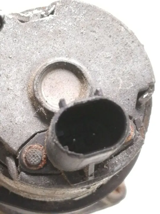 Électrovanne d'eau OEM 8374994 pour BMW E39 2.0 image 4
