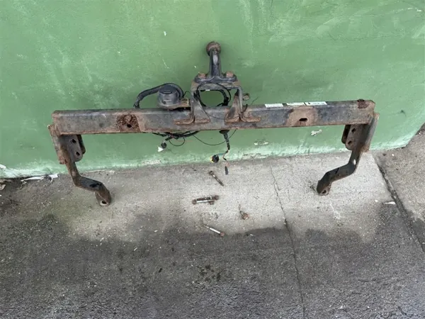 Engate HAK HOLOWNICZY para Renault Trafic II-IV image 10
