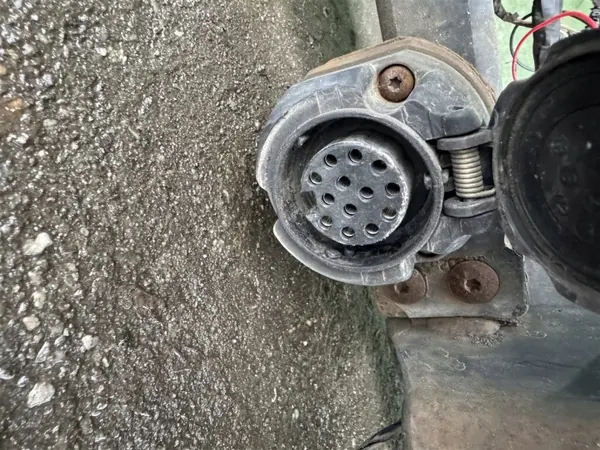 Engate HAK HOLOWNICZY para Renault Trafic II-IV image 9