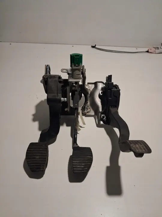 Jeu de pédales OEM C3 III komplet pedałow - Occasion image 2