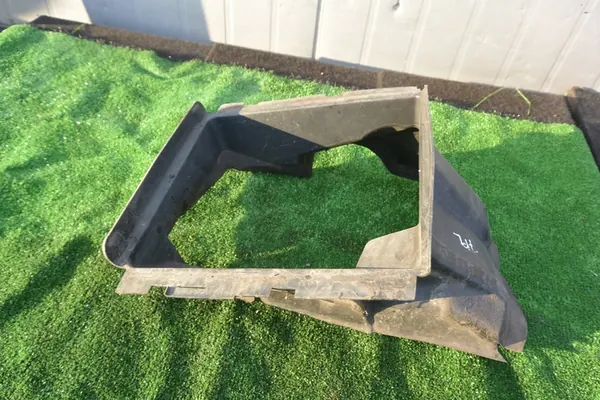 Volkswagen OE 7P6117335A Entrada de ar image 4