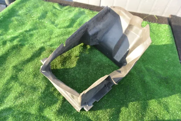 Volkswagen OE 7P6117335A Entrada de ar image 5