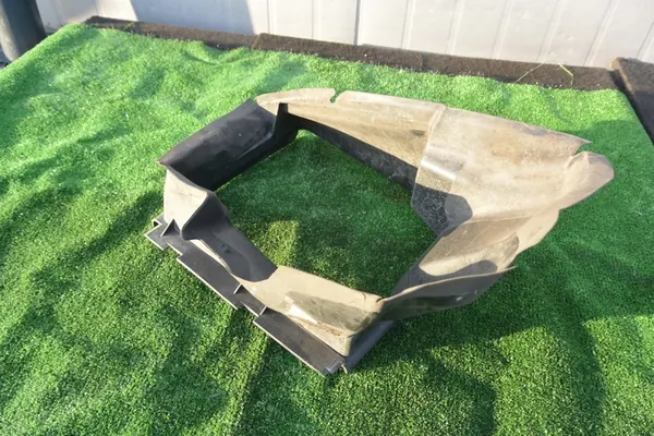 Volkswagen OE 7P6117335A Entrada de ar image 6