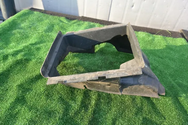 Volkswagen OE 7P6117335A Entrada de ar image 9