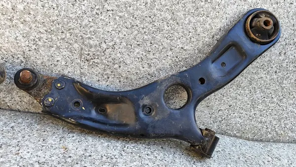 Braccio di Controllo Anteriore Sinistro o Destro Kia Carens IV 13-19 image 3