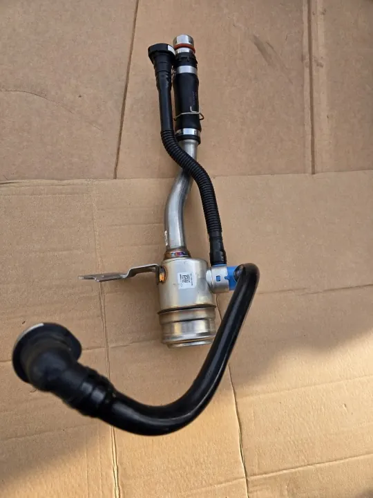 BMW Tankstutzen OEM R2740408809 - Gebraucht image 5