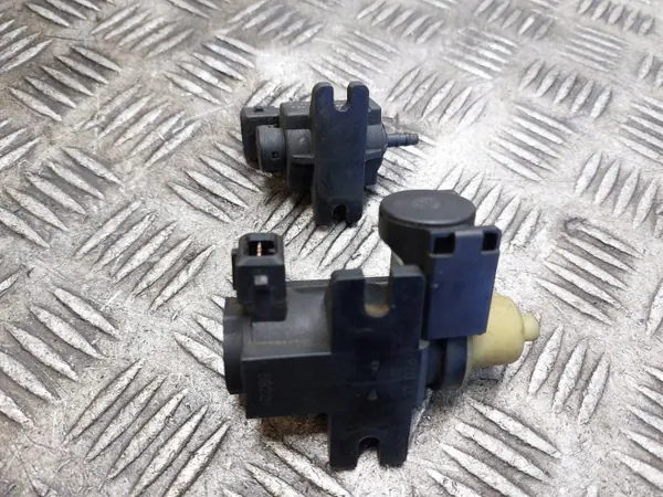 Válvula de vácuo OEM 7.03088.01.0 para Opel Astra H image 4