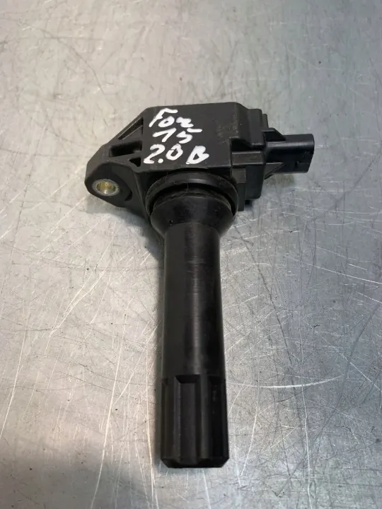 Bobine d'allumage Subaru OE OEM 4725J2 - Occasion image 3