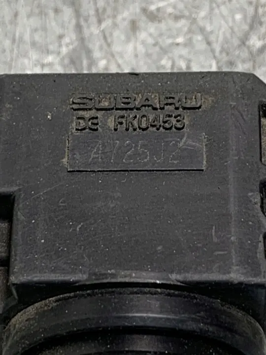 Bobine d'allumage Subaru OE OEM 4725J2 - Occasion image 5