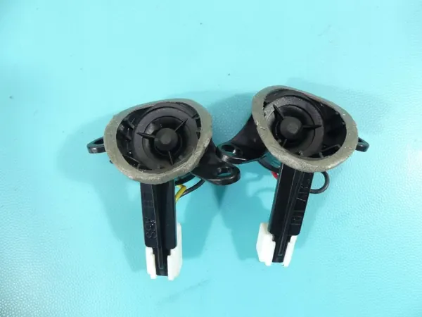 Altavoces OEM IMPRK1351952 para Kia Sportage III image 9