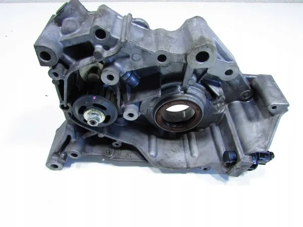 Bomba de aceite Mitsubishi L200 IV 2.5 DID OEM Usada image 3