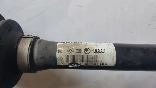 VW Transporter T6 2.0 TDI Höger Halvaxel 2018 OEM 7E0407761F image 10