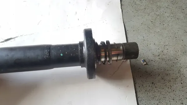 VW Transporter T6 2.0 TDI Höger Halvaxel 2018 OEM 7E0407761F image 9