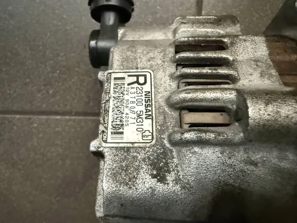 Vaihtovirtageneraattori Nissan 2.2 DCI OE 231005M310 image 3