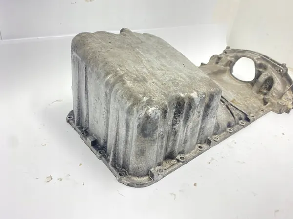 Oljepanna Mercedes W124 E220 E200 M111 1110140802 image 3