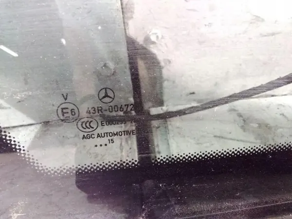 Janela traseira esquerda OEM A1176700312 Mercedes CLA Coupé image 3