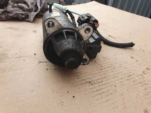 Motor de arranque FORD FOCUS MK1 1.8 TDDI 2000 3D OEM 98AB-11000-AD image 3