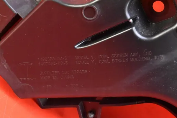 Tesla OEM 1492603-00-B Windschutzscheibe für Model Y image 8