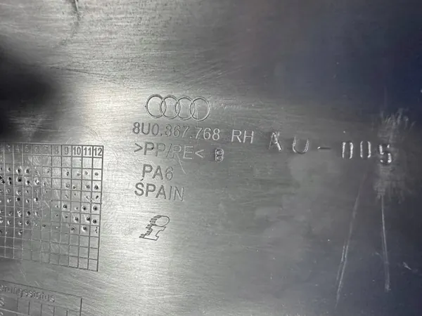 Audi Q3 8U Achterrechter Drempelbekleding OEM 8U0867768 image 5