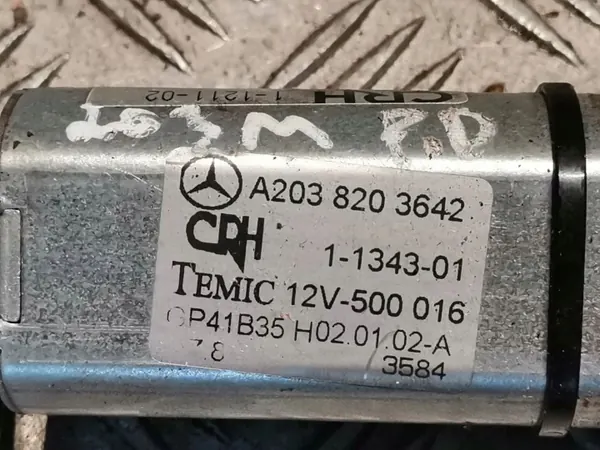 Mercedes Sitzmotor rechts OEM 2038203642 image 4