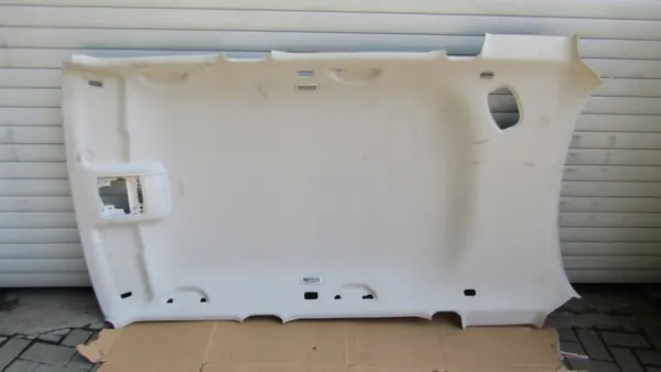 Skoda Yeti 2012-2017 Alusmatto OEM 5L6867501L image 2