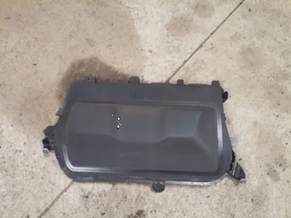 Ford Kuga mk2 ruiskutusuojus OEM mnhgfds image 2