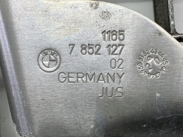 Lämpösuoja OEM 7852127 BMW G30 Sedanille image 3