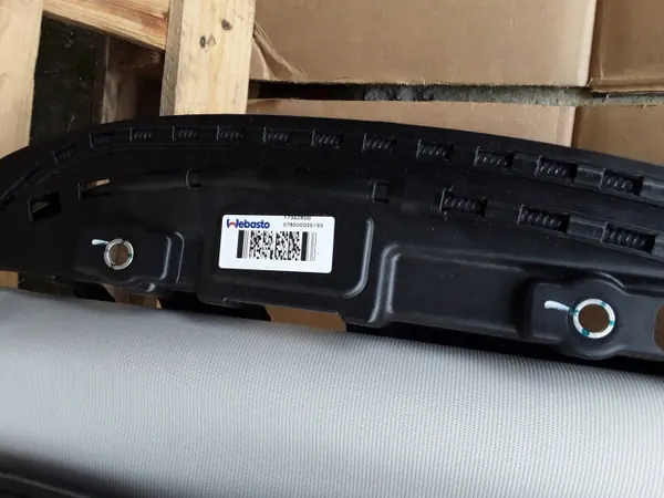 Skoda Panoramakatto OEM 90366369 Octavia III Farmarille image 3