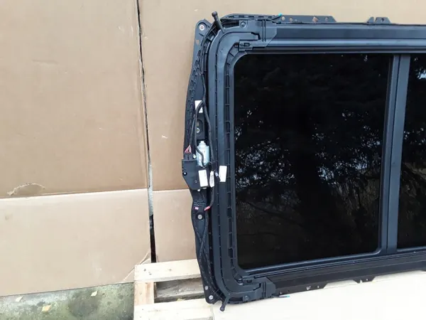 Skoda Panoramakatto OEM 90366369 Octavia III Farmarille image 7