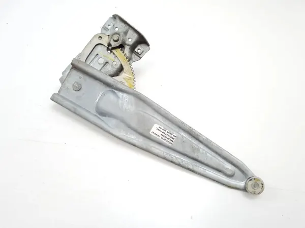 Regulador manual janela traseira Toyota Verso OEM 698300F030 image 2